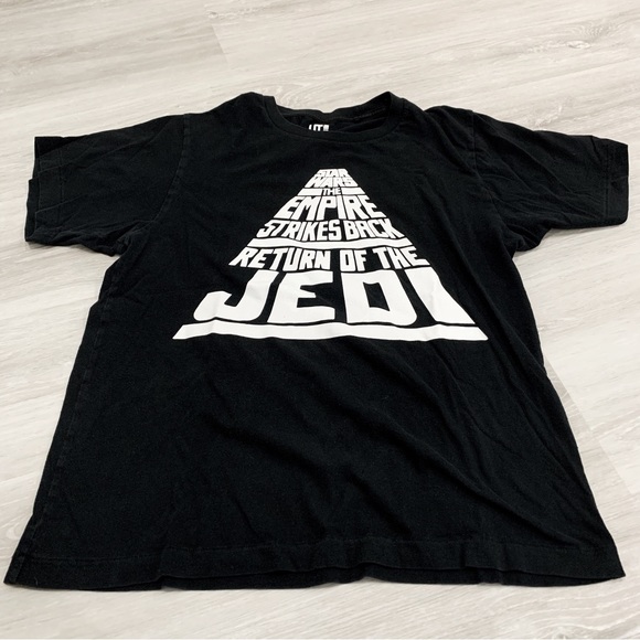 Uniqlo Other - Uniqlo Star Wars T-shirt